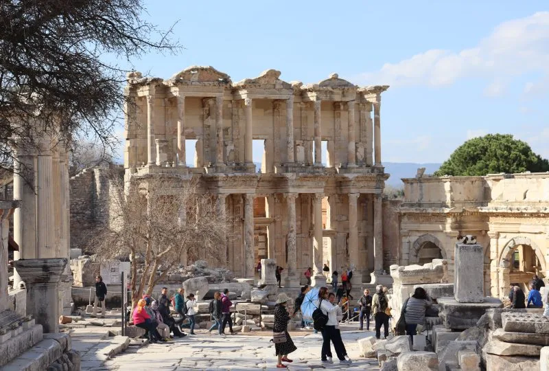 Ephesus in the New Testament: Paul, John, and the Archaeology of a Biblical City